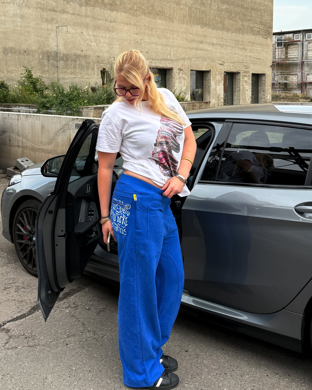 blue abstract jogger
